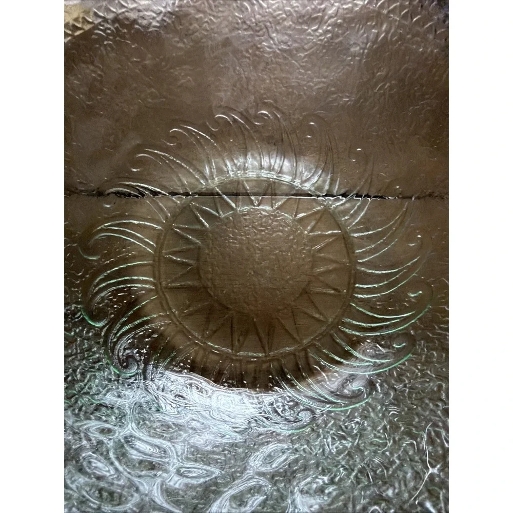 Vtg Green Translucent Glass Salad Bowl Textured Sun Waves‎ Design Celestial